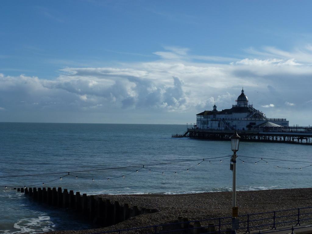 Royal Hotel (Adults Only) Eastbourne Bagian luar foto