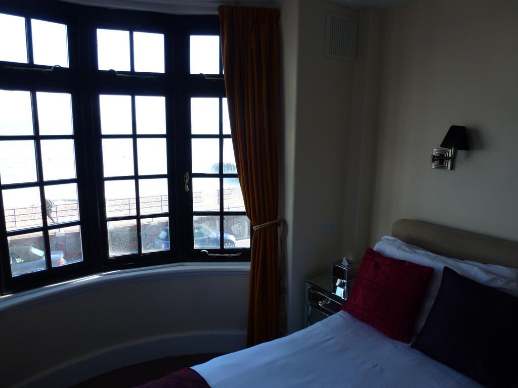 Royal Hotel (Adults Only) Eastbourne Bagian luar foto