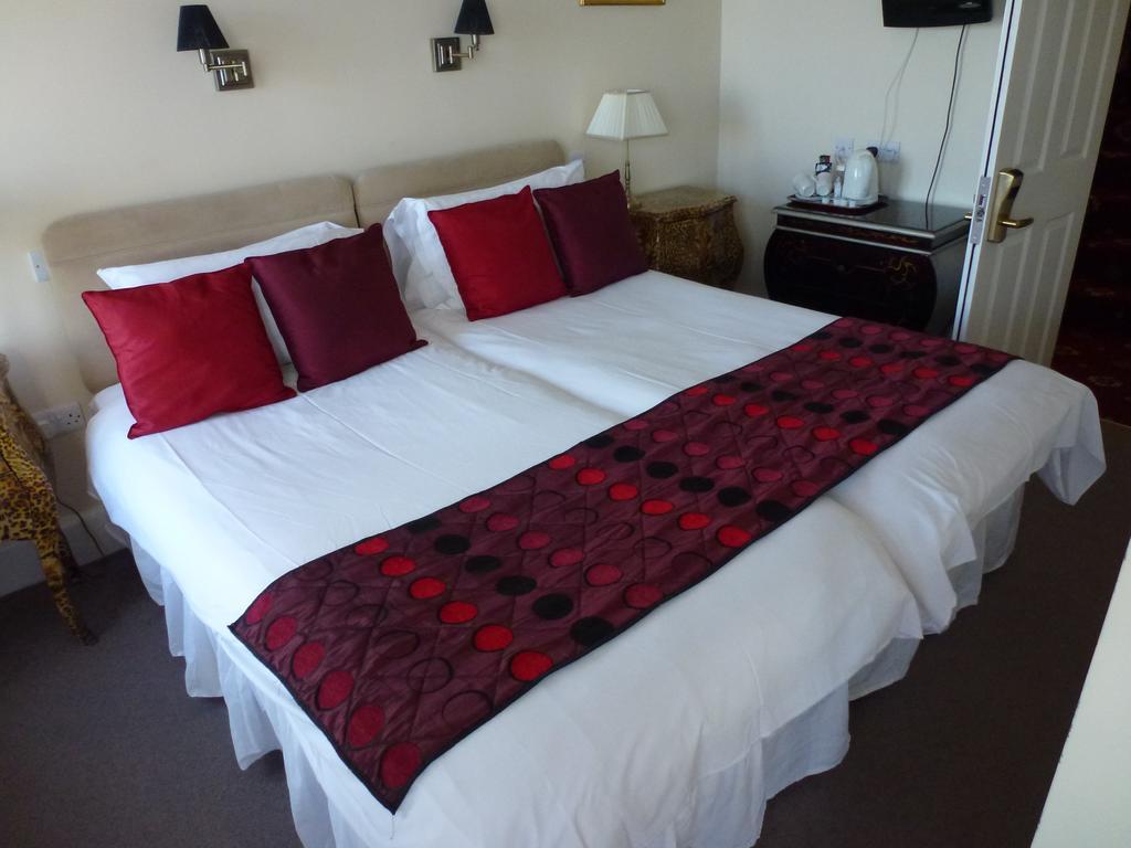 Royal Hotel (Adults Only) Eastbourne Bagian luar foto