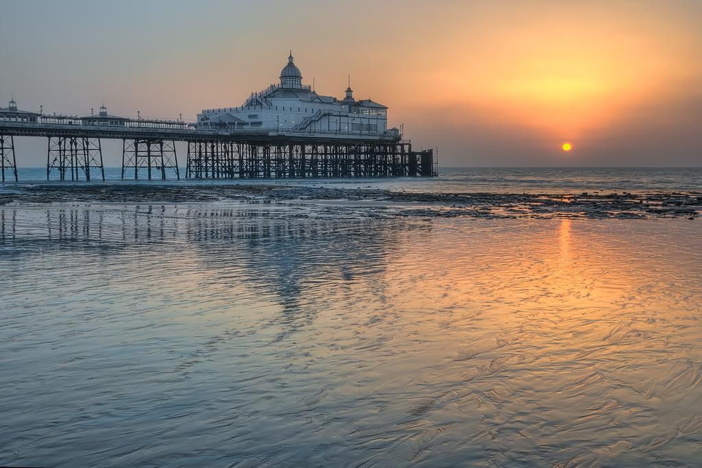Royal Hotel (Adults Only) Eastbourne Bagian luar foto