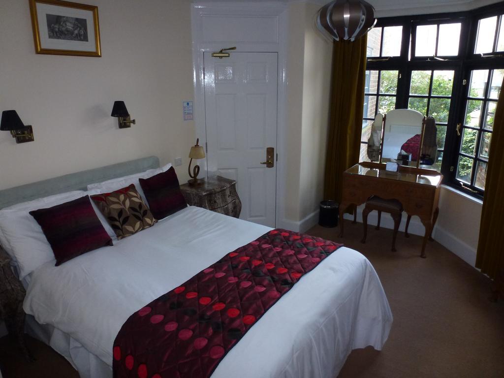 Royal Hotel (Adults Only) Eastbourne Bagian luar foto