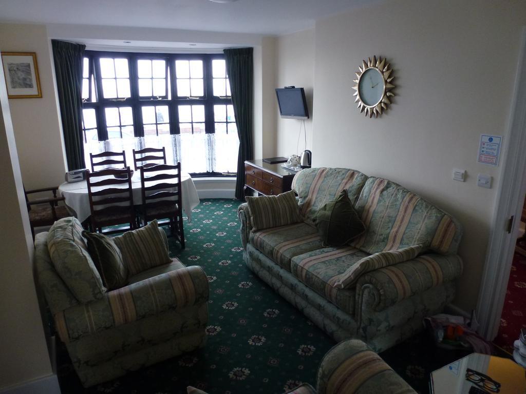 Royal Hotel (Adults Only) Eastbourne Bagian luar foto