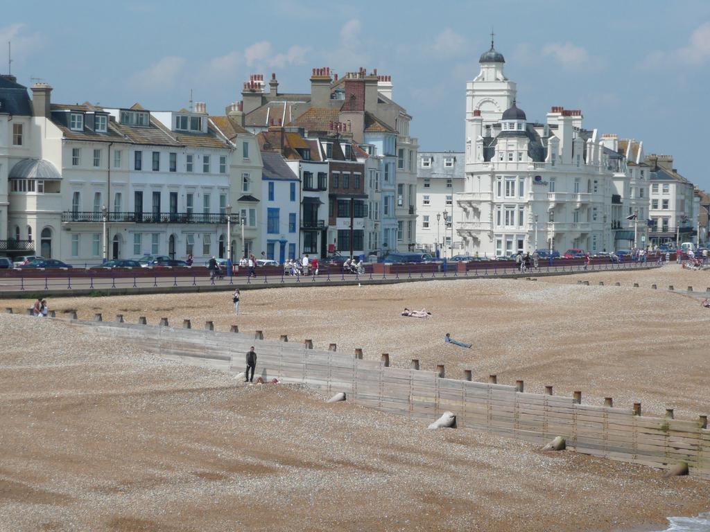 Royal Hotel (Adults Only) Eastbourne Bagian luar foto