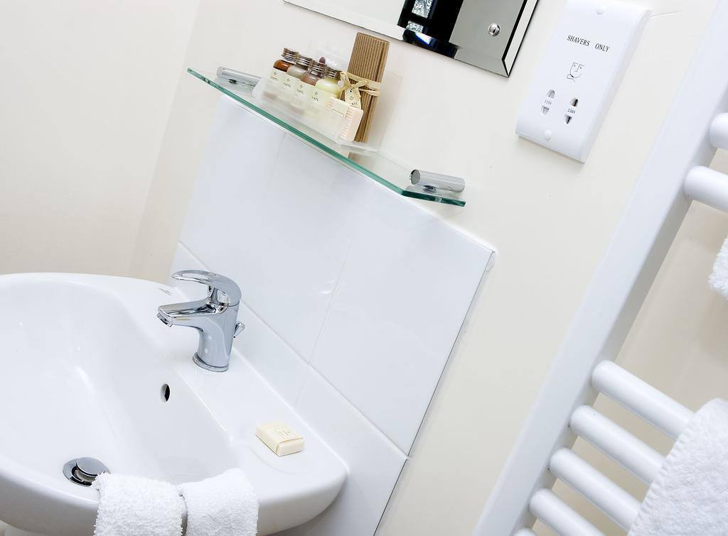 Royal Hotel (Adults Only) Eastbourne Bagian luar foto